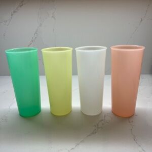 Set of 4 Vintage Tupperware Tumblers